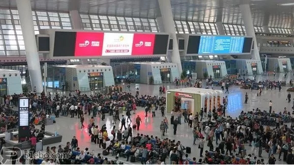 火車(chē)站廣告